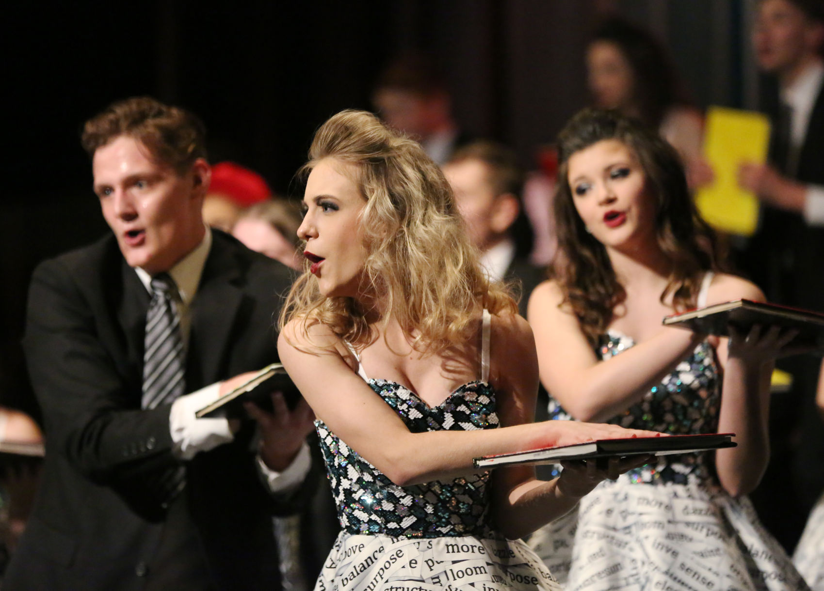 p01-27-20HHSshowchoir3.jpg